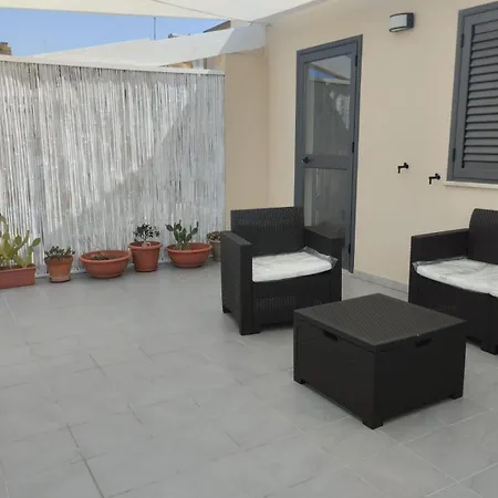 فندق مبيت وإفطار Andasi باكينو